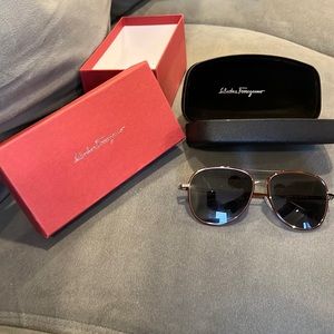 worn 1x salvatore ferragamo sunglasses